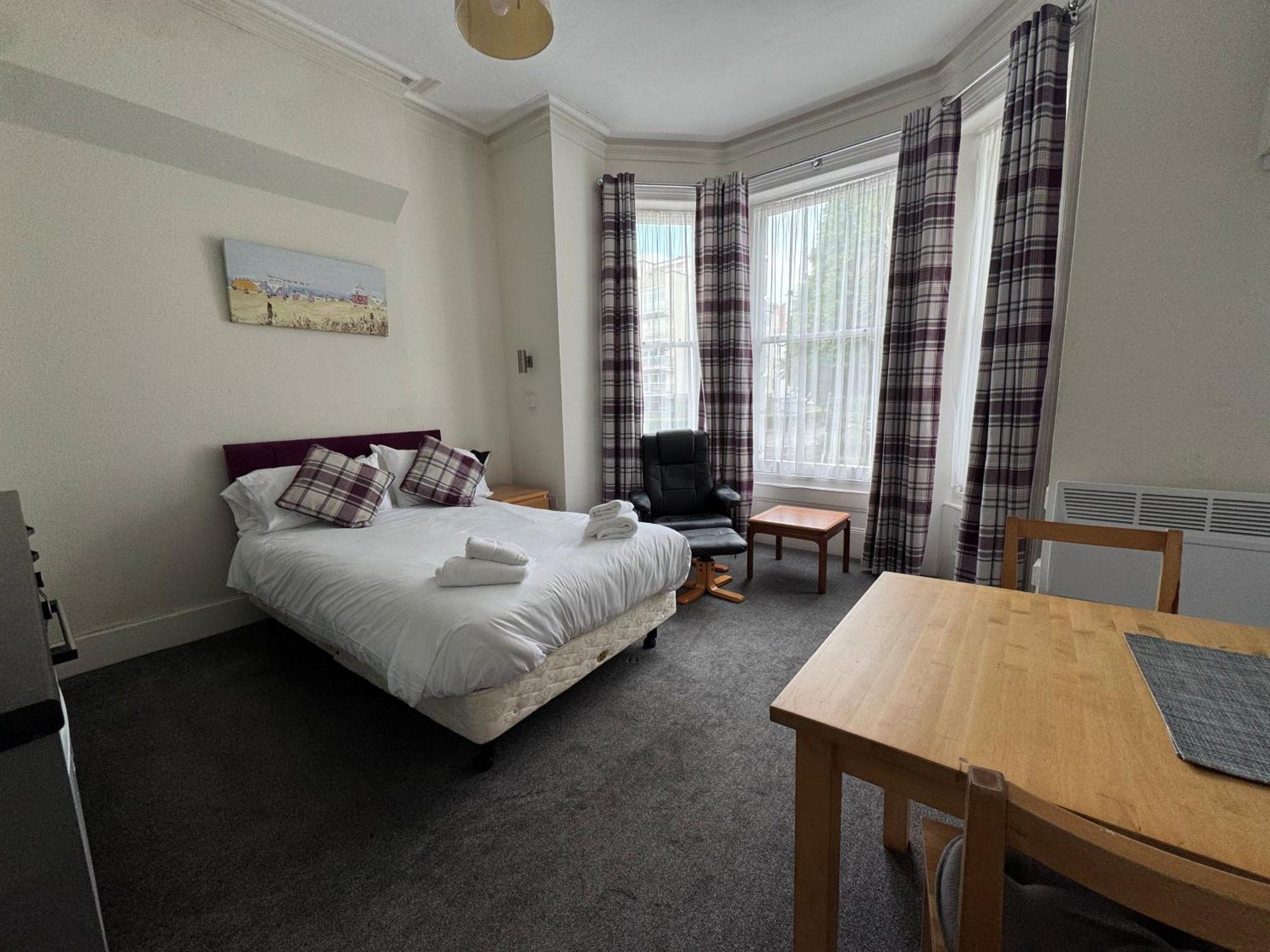 איסטבורן Devonshire House Holiday Flats מראה חיצוני תמונה