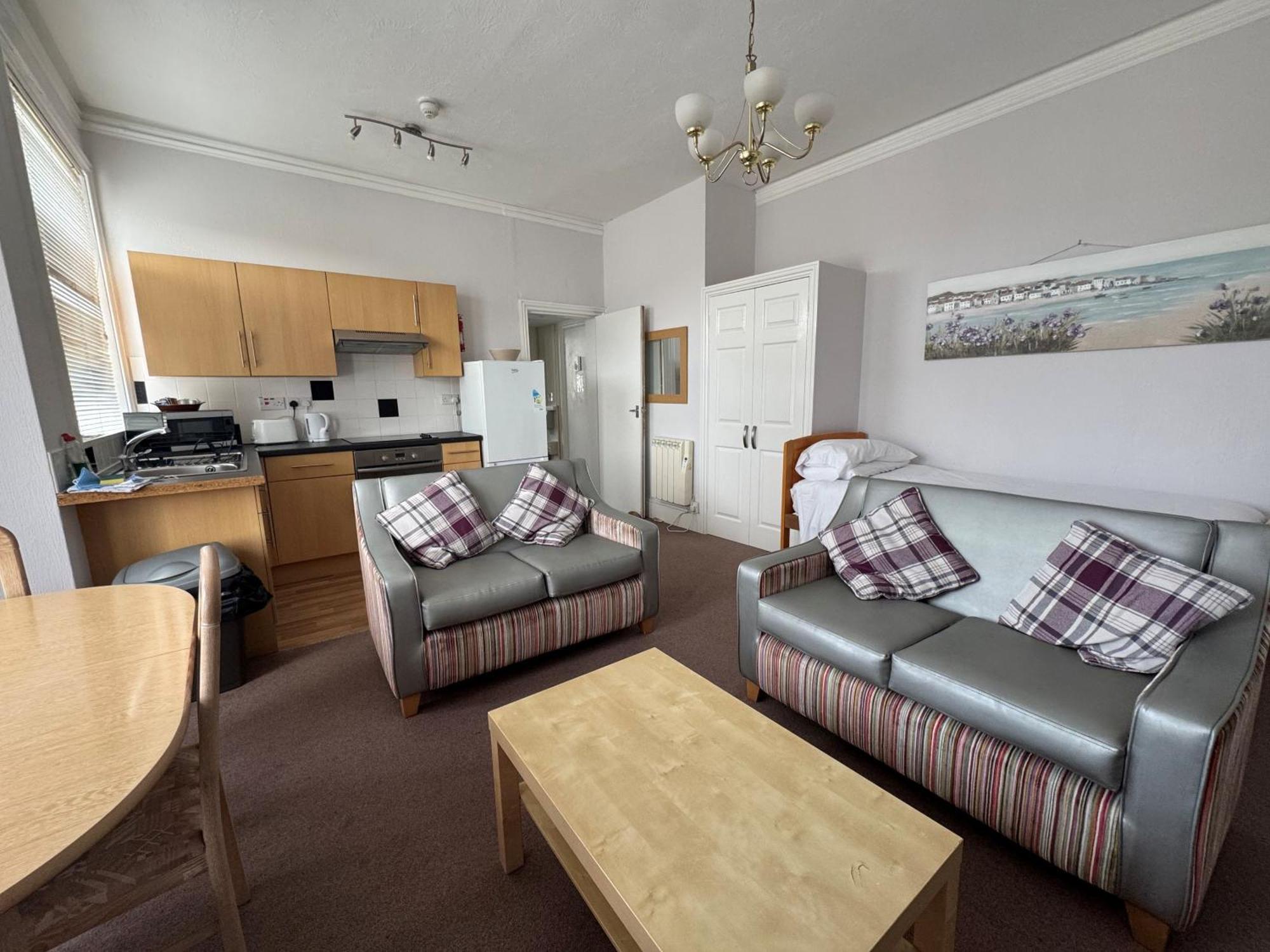איסטבורן Devonshire House Holiday Flats מראה חיצוני תמונה
